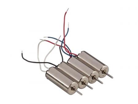 SATZ MIT 4 RESERVEMOTOREN (2L + 2 R) FÜR RCQC2 - ALLBOT