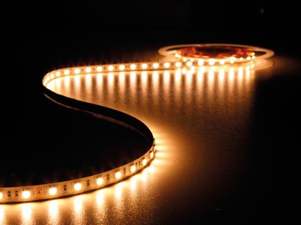 FLEXIBLE LED-STRIP - WARMWEISS 2700K - 60 LEDs/m - 40 m - 24 V - EtiamPro